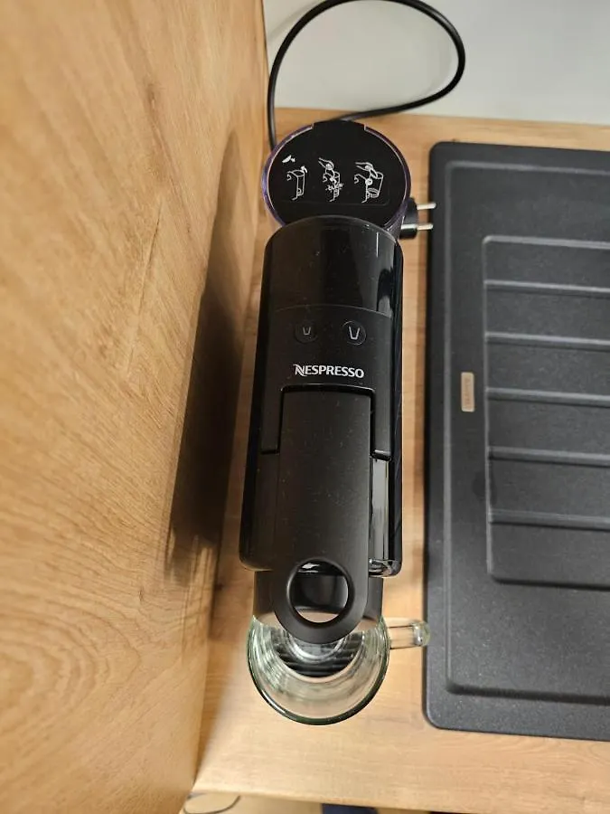 G-In-St Apartment Split